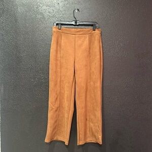 Bagatelle Collection faux suede brown pants, wide leg-cropped, size Med